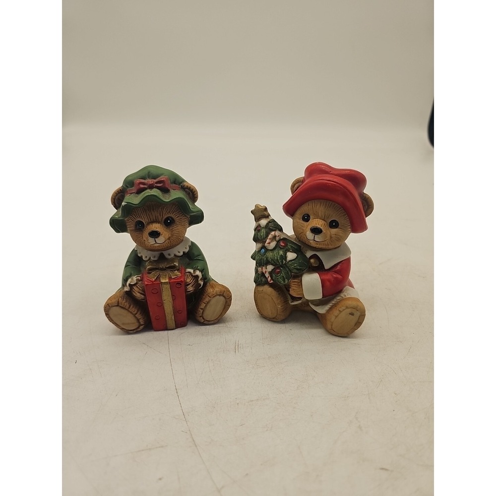 VINTAGE HOMCO 1980S CHRISTMAS BEAR WITH GIFT FIGURINE NO. 5175 Lot Of 2 Christma